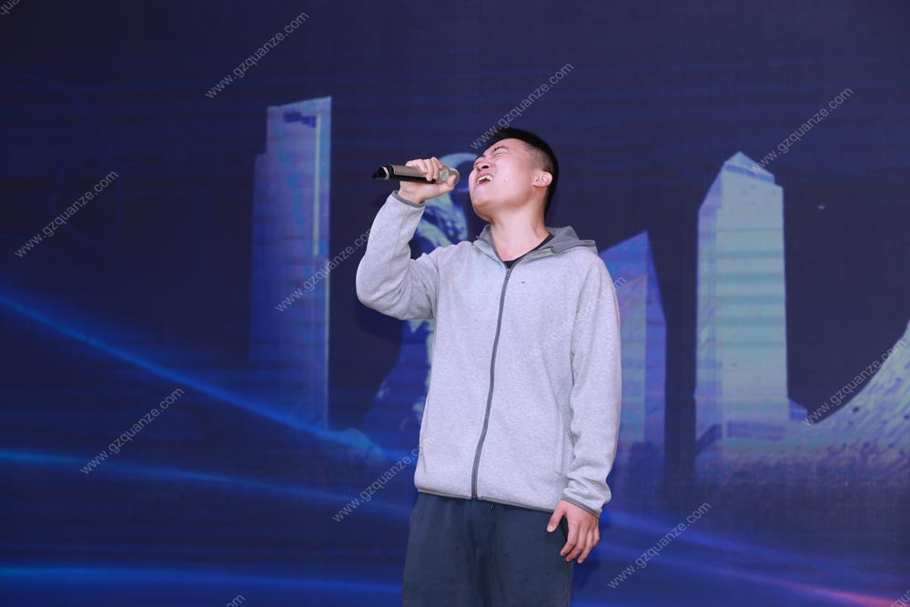 個人歌唱表演