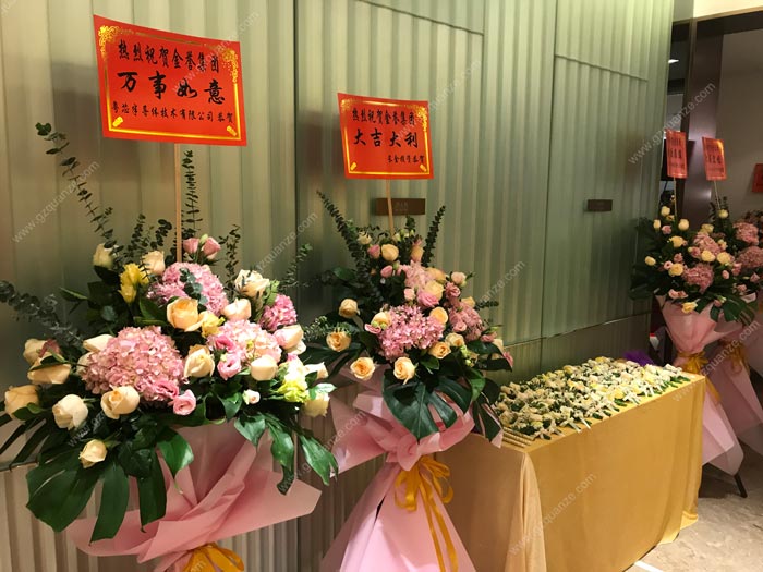 慶典花籃中不同花材的使用代表的寓意也不同