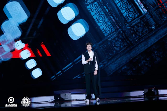吳亦凡演唱