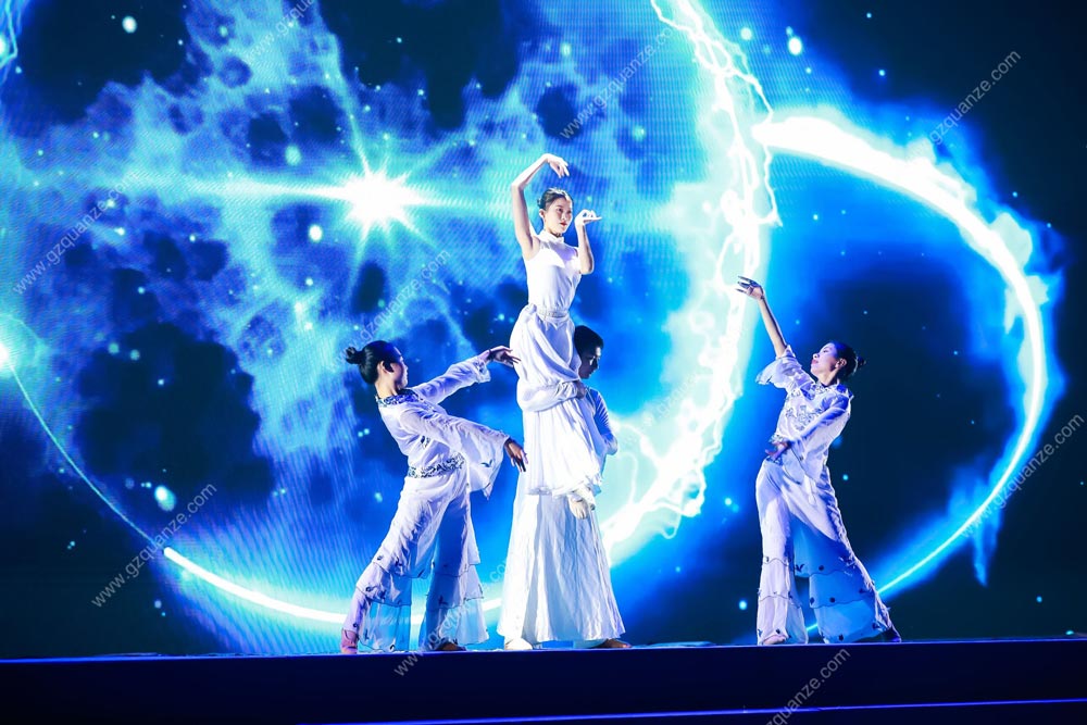 節目表演